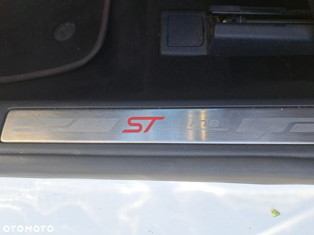 Ford Mondeo - 13