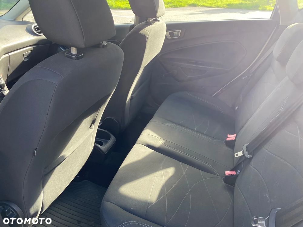 Ford Fiesta - 8