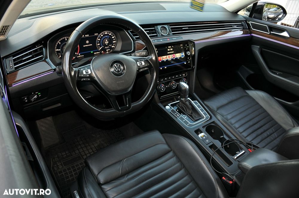 Volkswagen Passat - 14