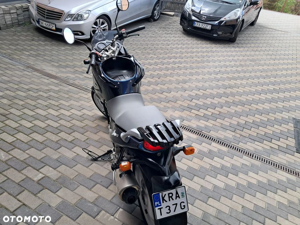 BMW F - 5