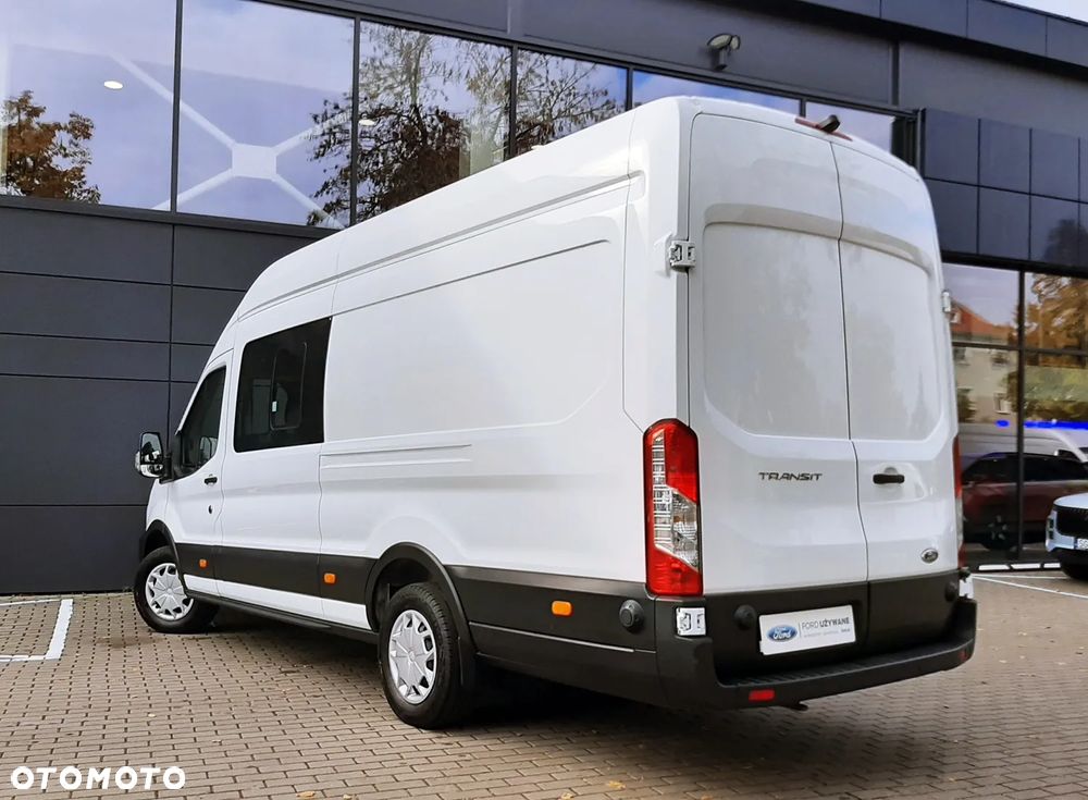 Ford Transit - 12