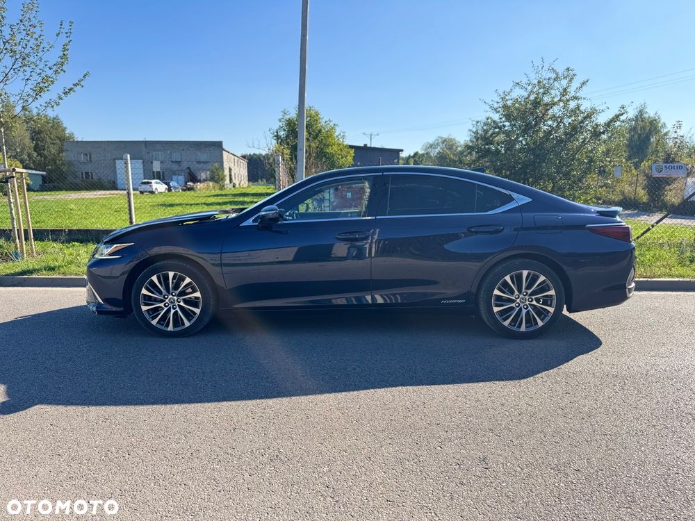 Lexus ES - 8