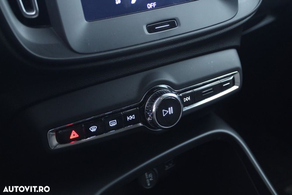Volvo XC 40 - 26