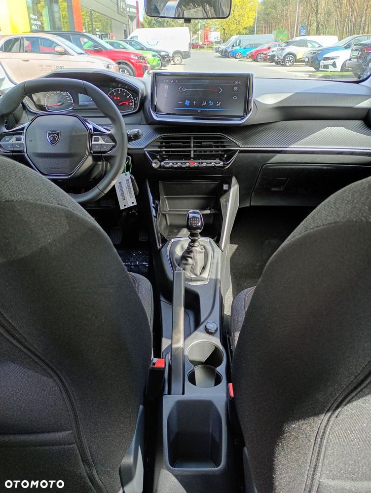 Peugeot 208 - 21