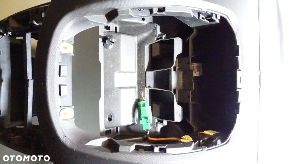 DESKA ROZDZIELCZA PEUGEOT 207 1.6HDI - 10