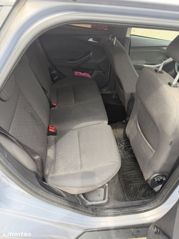 Ford Focus 1.6 TDCi DPF Start-Stopp-System SYNC Edition - 9