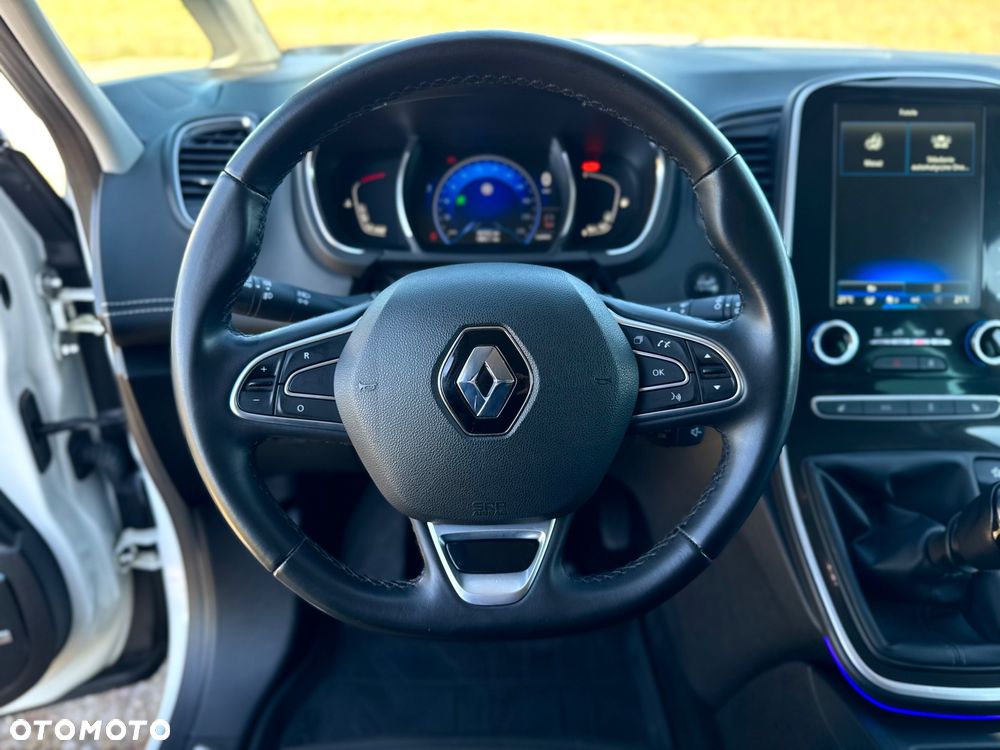 Renault Scenic ENERGY TCe 130 BOSE EDITION - 23