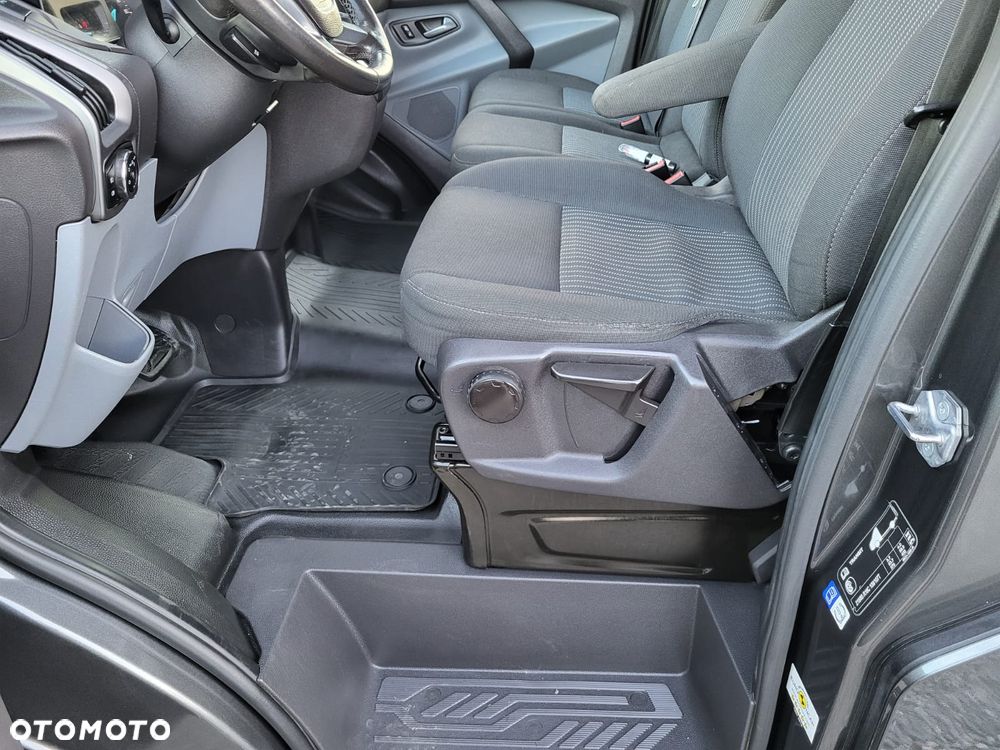 Ford Tourneo Custom 2.0 TDCi L1 Trend SelectShift - 27