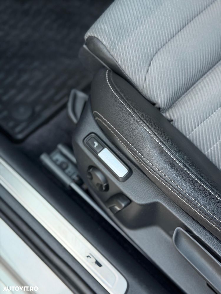 Volkswagen Passat - 20