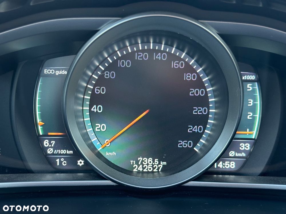 Volvo V40 D2 Drive-E Summum - 23