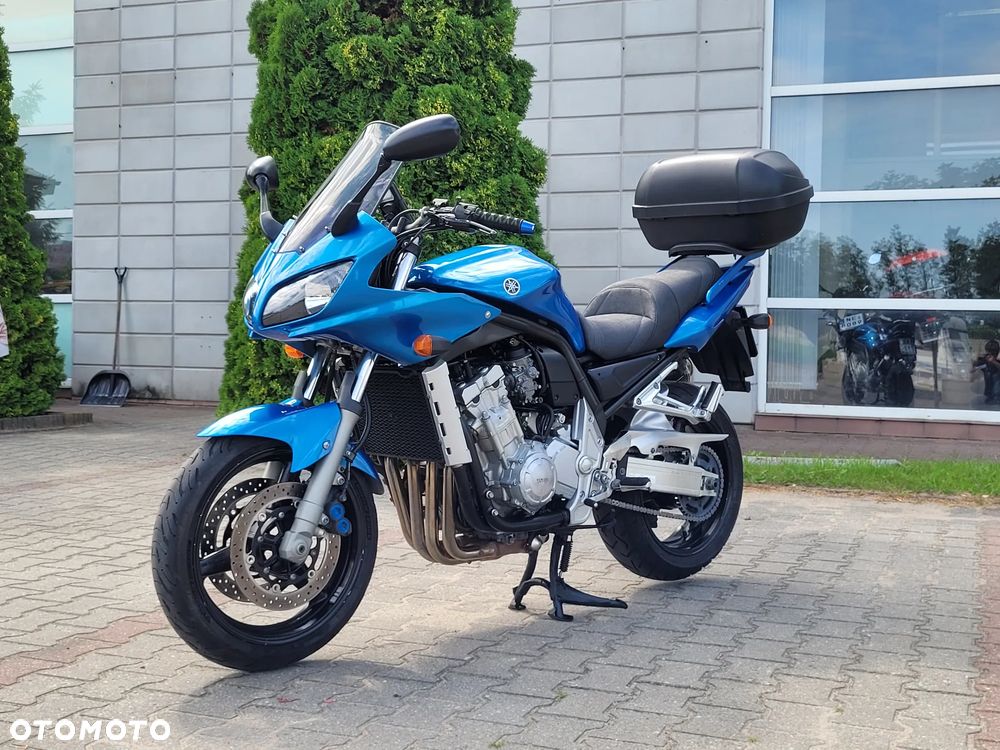 Yamaha FZS - 9