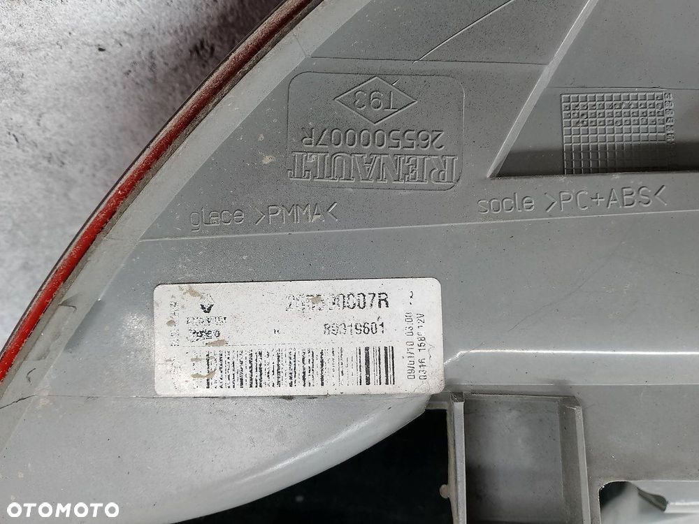 LAMPA TYLNA PRAWA RENAULT MEGANE III 265500007R 89319601 HATCHBACK - 4