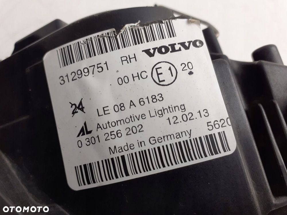 Volvo C70 II 10-13r. Lampa Prawa Zwykła . 31299751 - 10