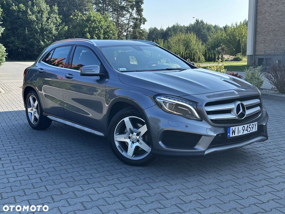 Mercedes-Benz GLA 250 7G-DCT - 21