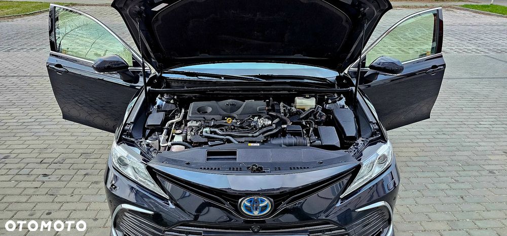 Toyota Camry 2.5 Hybrid Executive CVT - 9