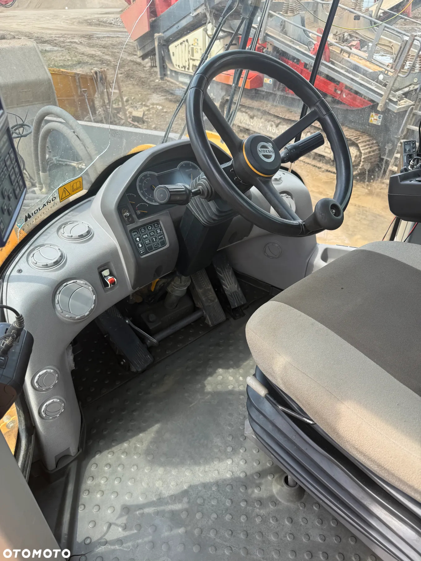 Volvo L180H - 10