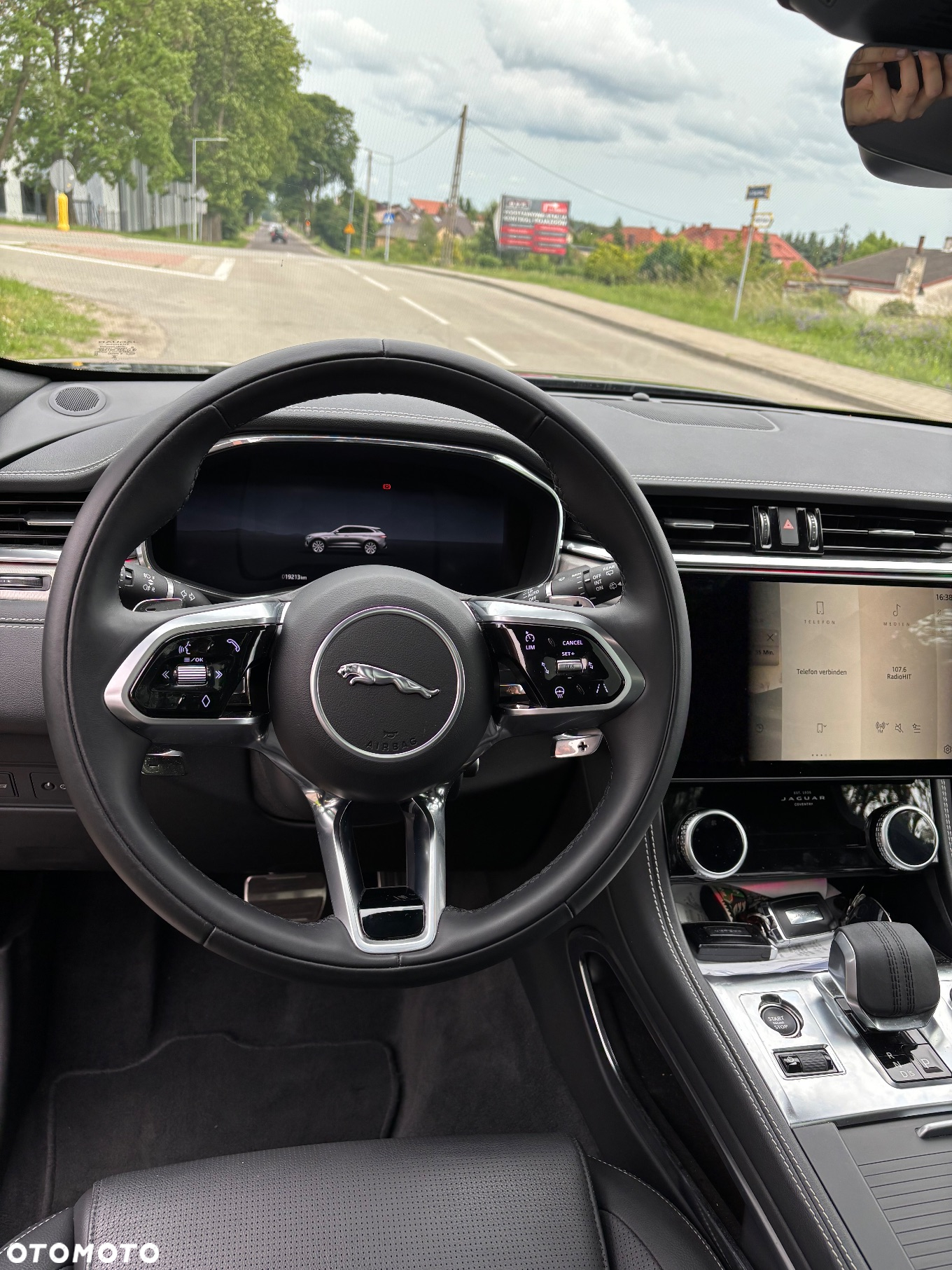 Jaguar F-Pace D200 AWD R-Dynamic S - 9