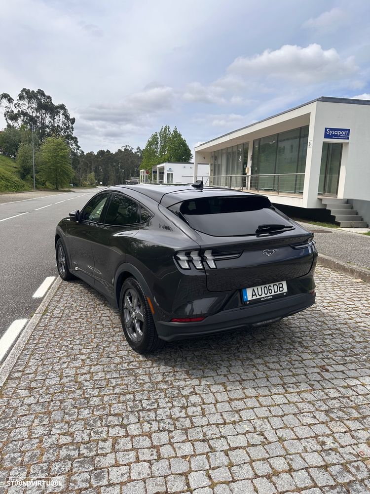 Ford Mustang Mach-E Alargada - 6