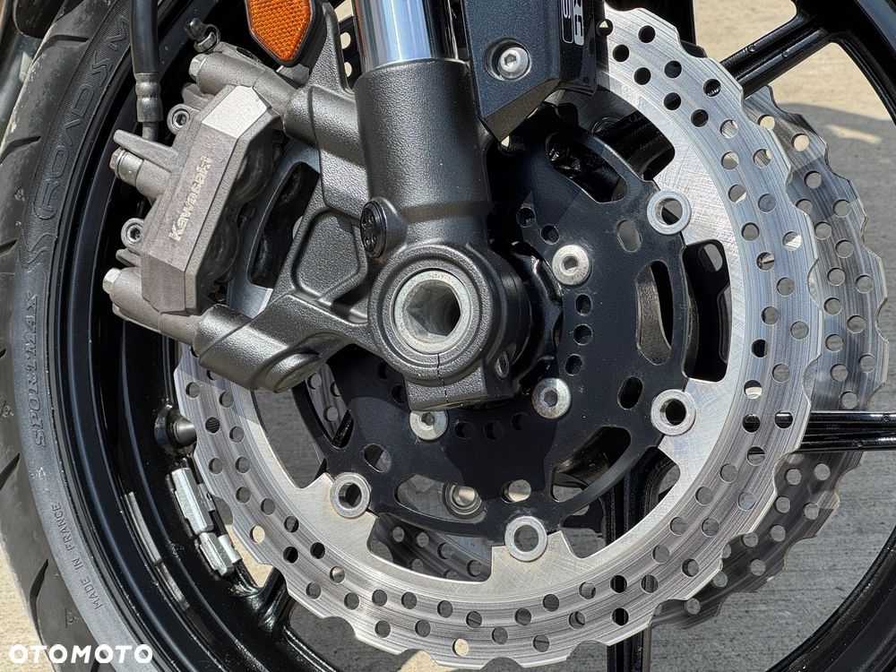 Kawasaki Versys 1000 - 9