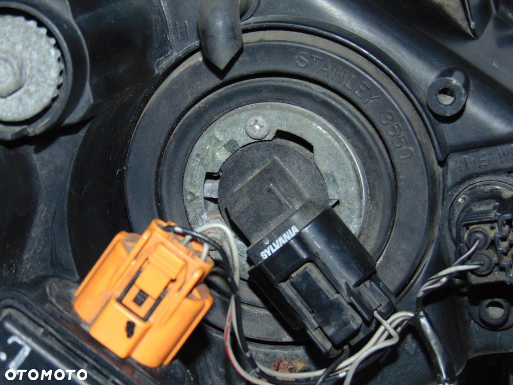 ORYGINAŁ lampa przednia przód prawa Mazda 5 Mazda5 I CR 05-08r - 15