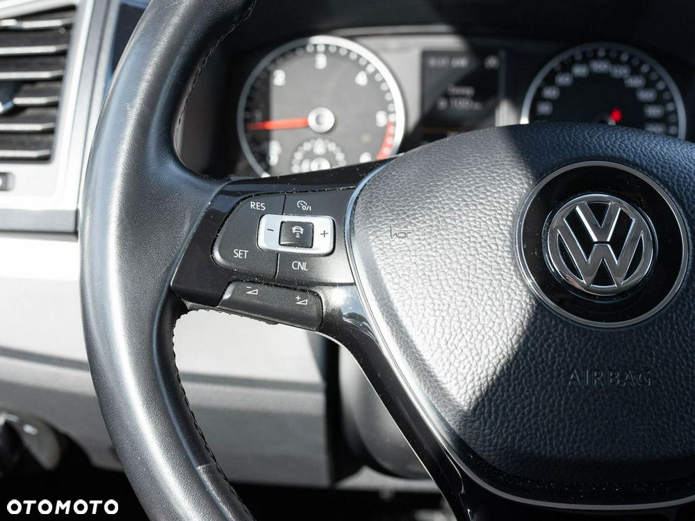 Volkswagen Multivan - 14