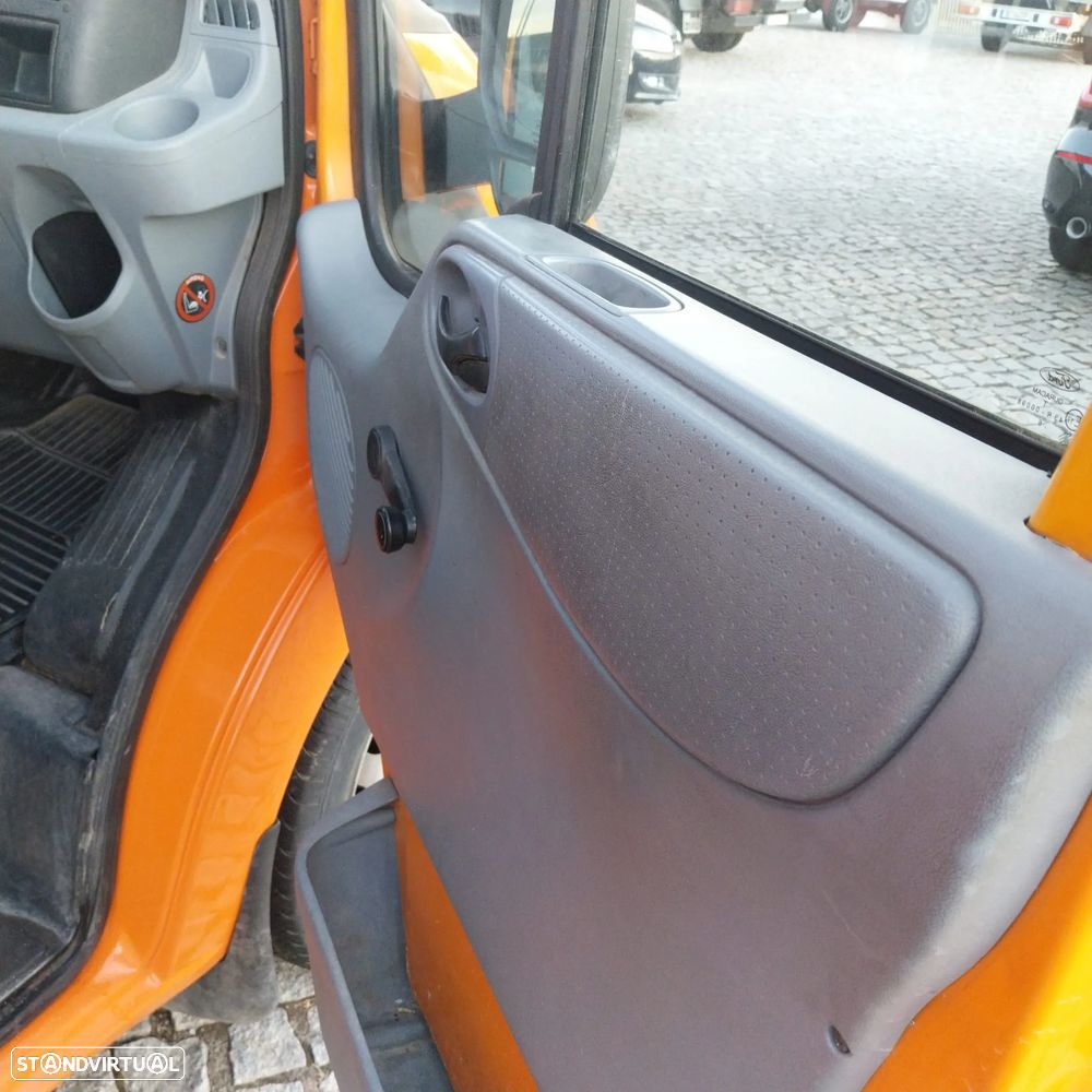 Ford TRANSIT-2.4-7 LUG. TRI-BASCULA - 24