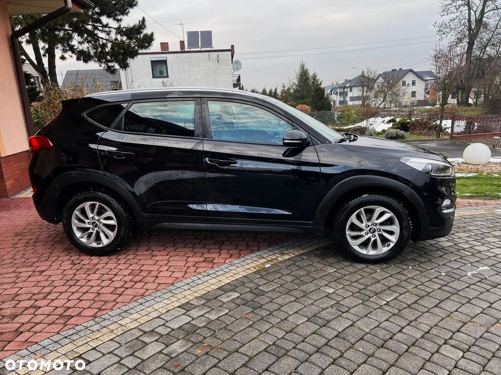 Hyundai Tucson blue 1.7 CRDi 2WD Style - 12