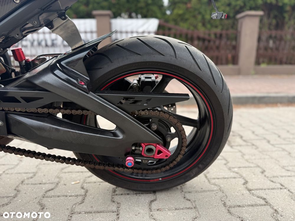 Yamaha FZ - 19