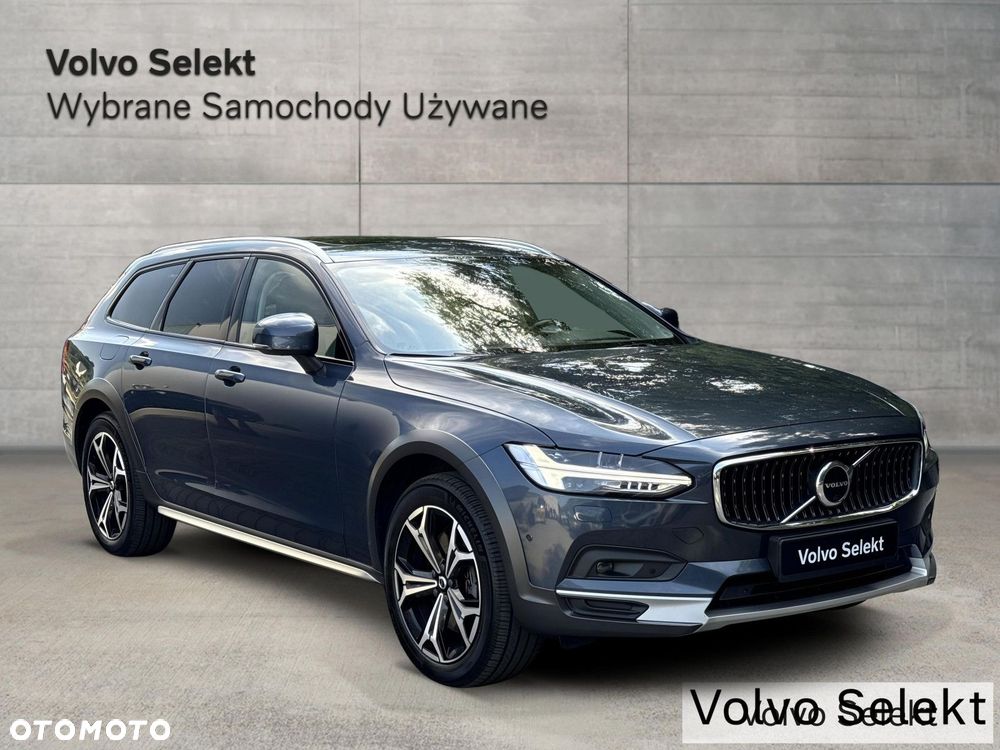 Volvo V90 Cross Country - 8