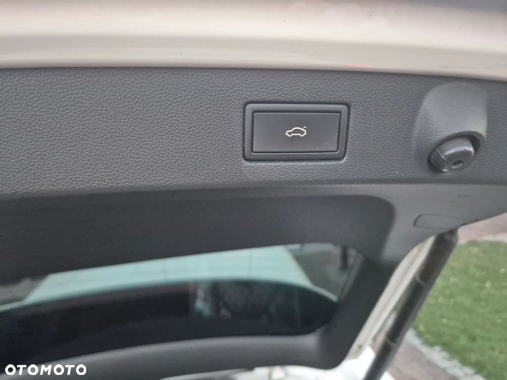 Volkswagen Arteon 2.0 TDI SCR R-Line DSG - 20