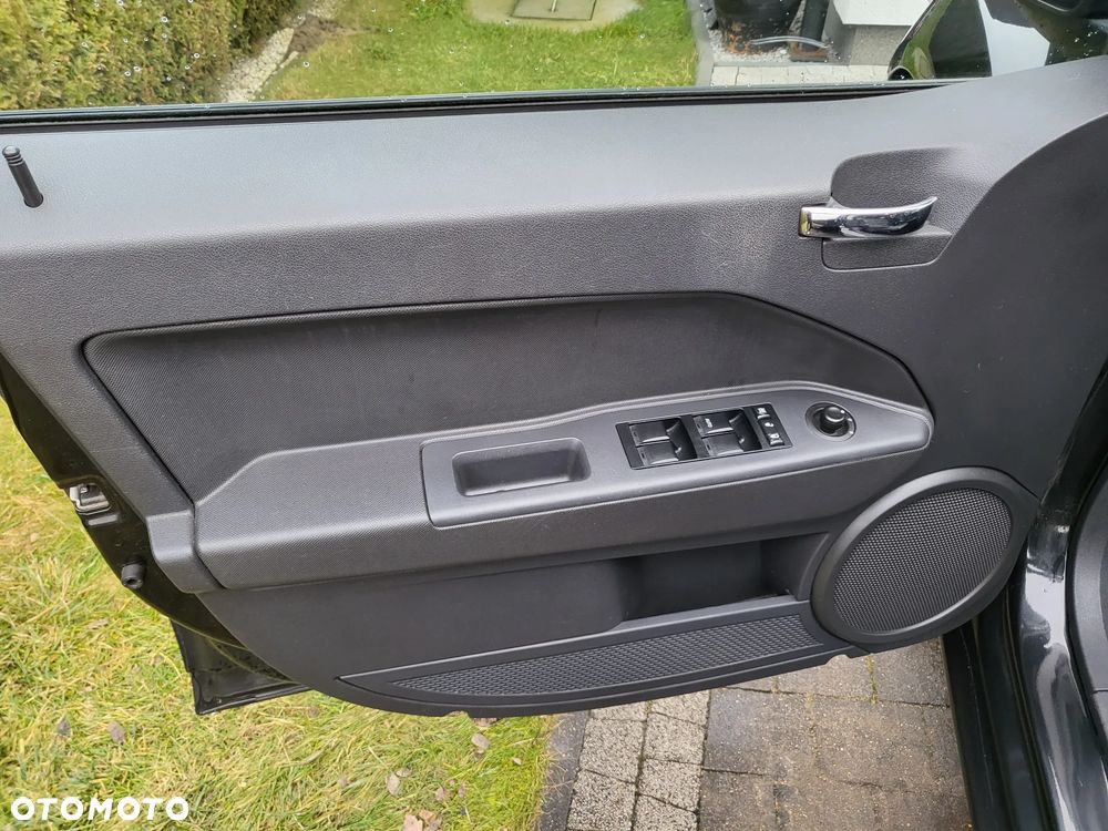 Dodge Caliber 1.8 SXT - 24