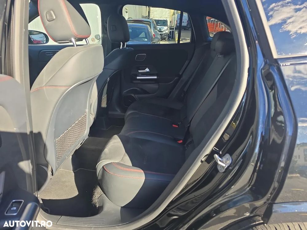 Mercedes-Benz GLA 200 d 4MATIC Aut. - 12