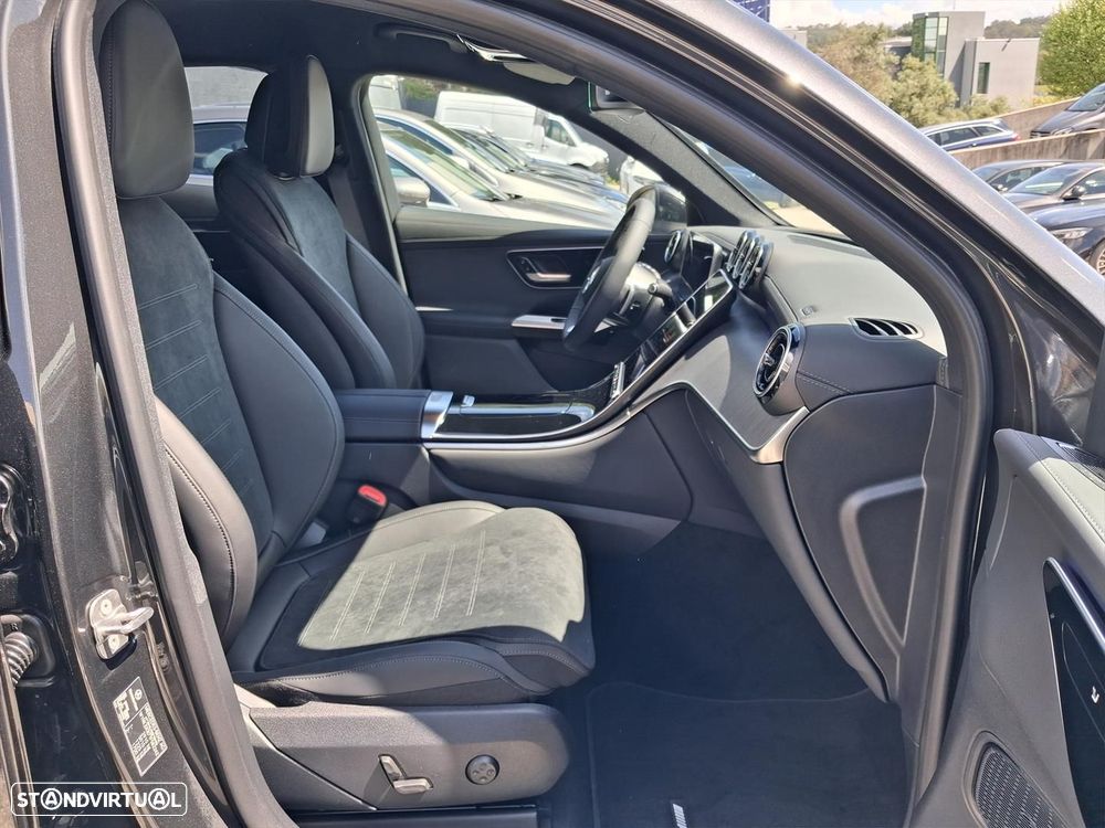 Mercedes-Benz GLC 300 e Coupe 4Matic - 14