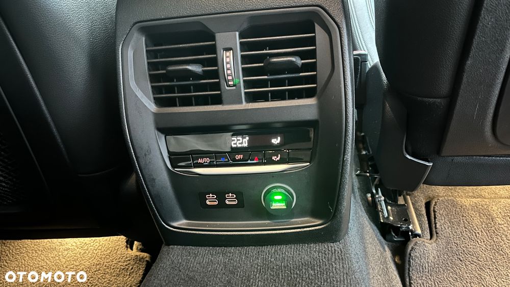 BMW Seria 3 330i Sport Line - 18