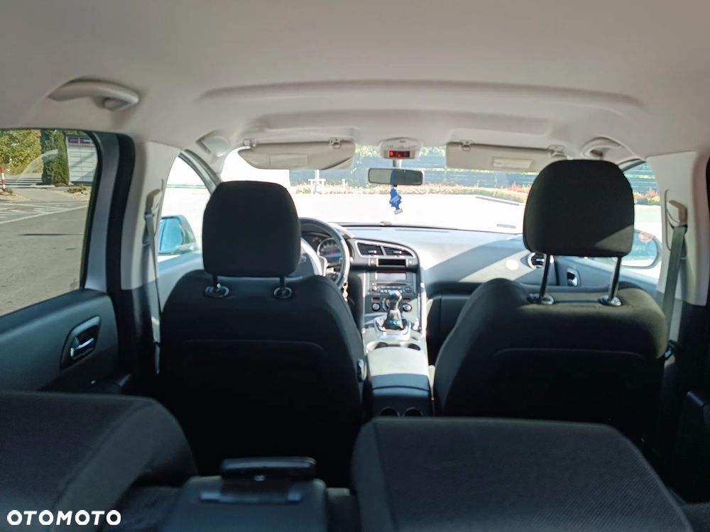 Peugeot 3008 120 VTi Style - 23