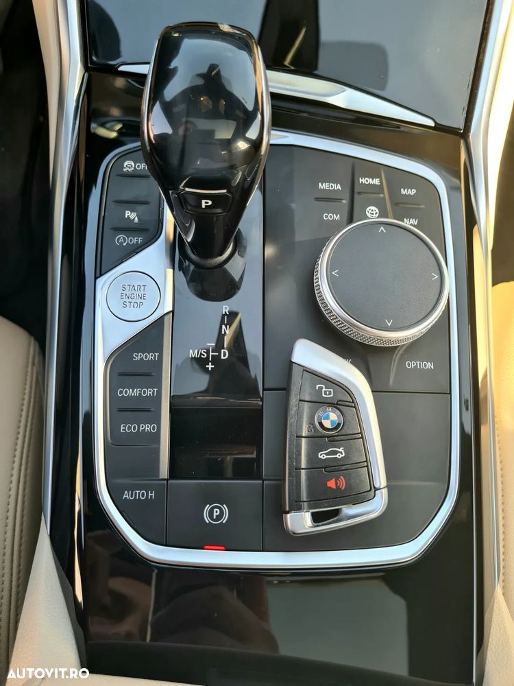 BMW Seria 3 330i AT Sport Line - 16