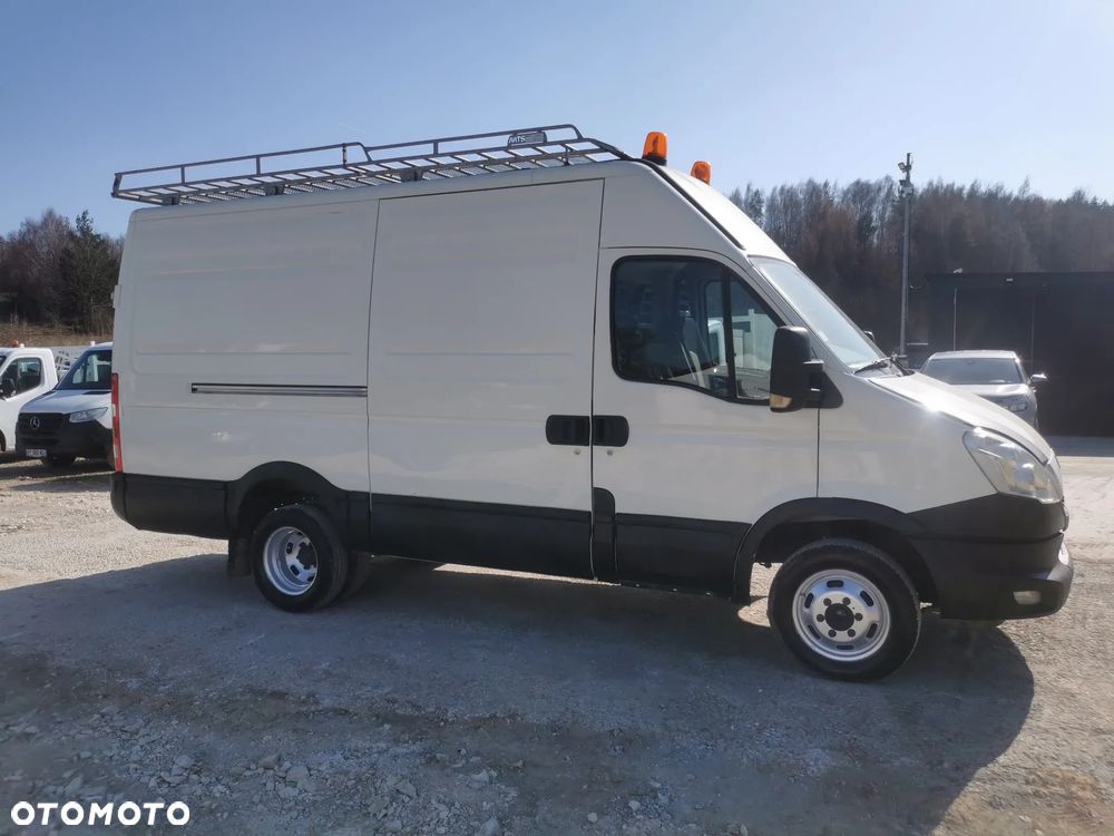 Iveco Daily 35C13 blaszak 130KM blizniak L3H3 długi wysoki Klima Bagażachowy Hak L2H3 - 3