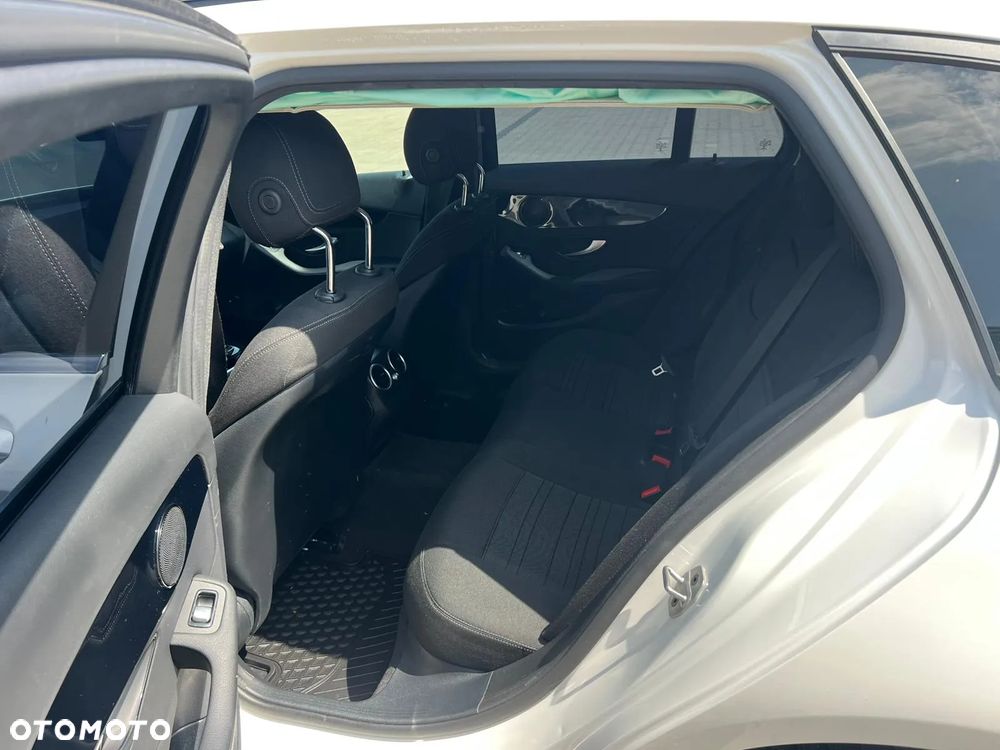 Mercedes-Benz Klasa C 200 d T 9G-TRONIC Exclusive - 10