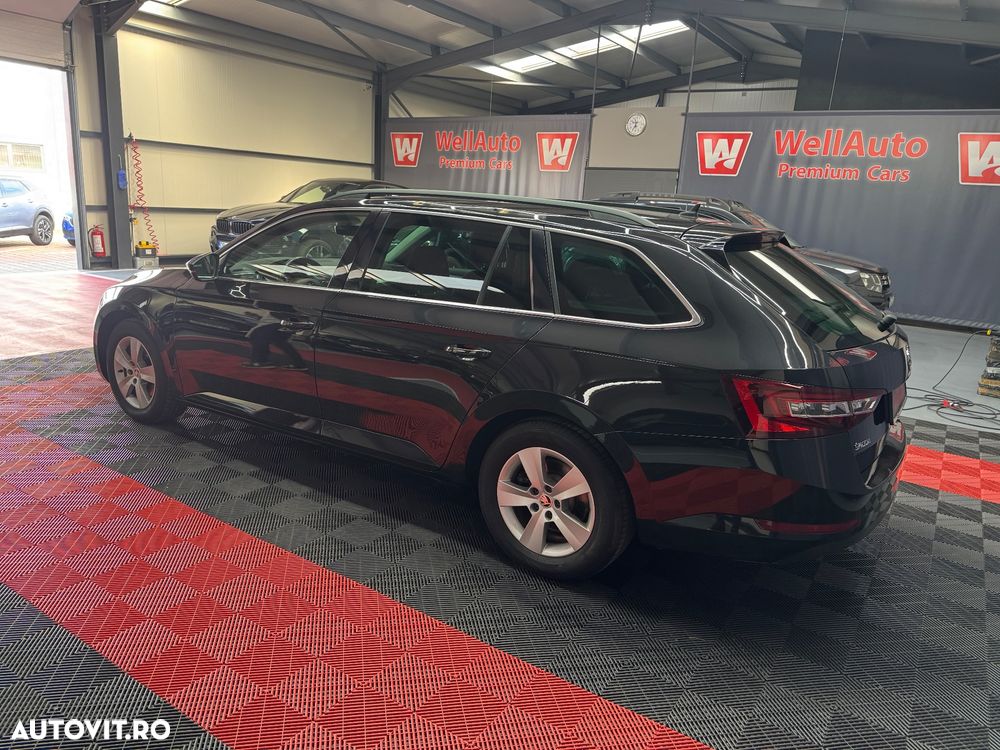 Skoda Superb Combi 2.0 TDI DSG Style - 7