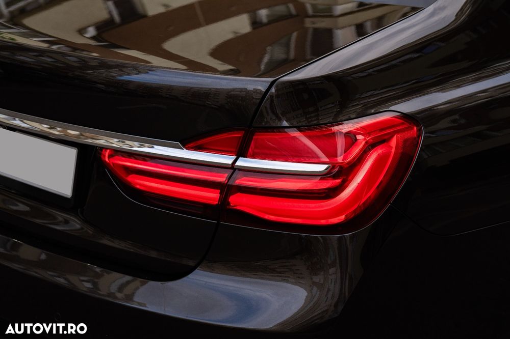 BMW Seria 7 730d - 8