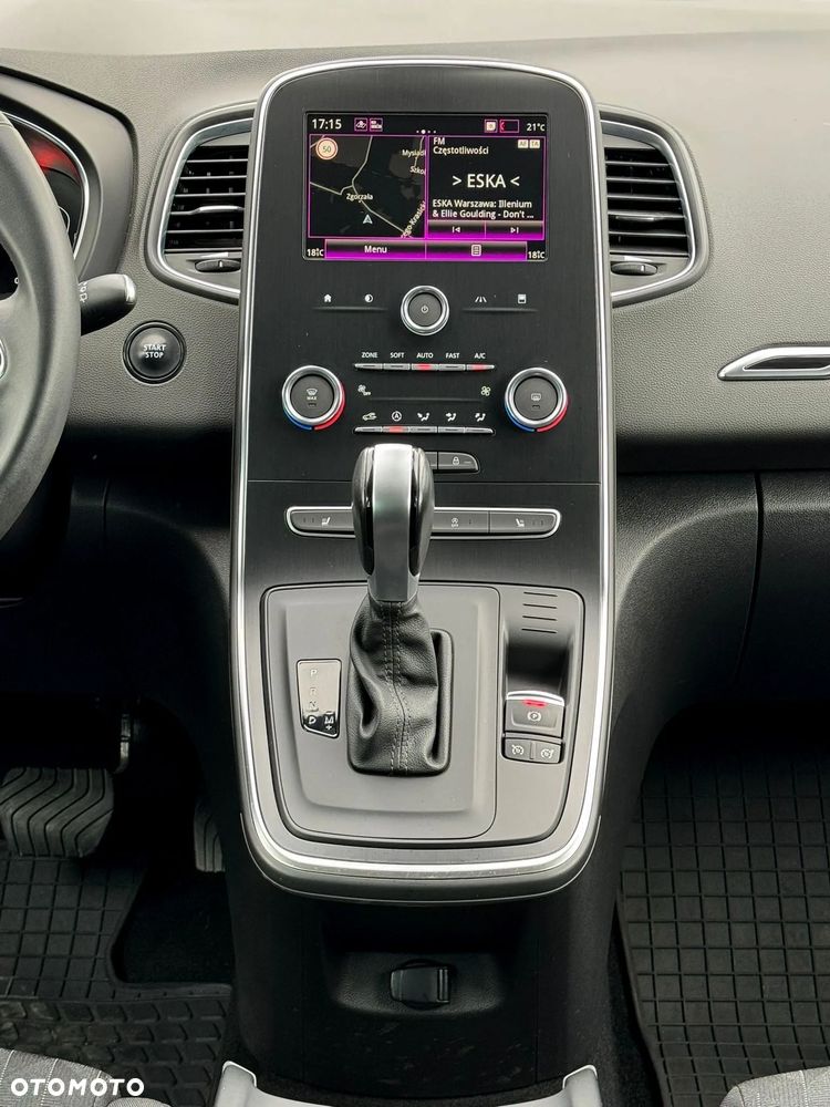 Renault Grand Scenic - 23