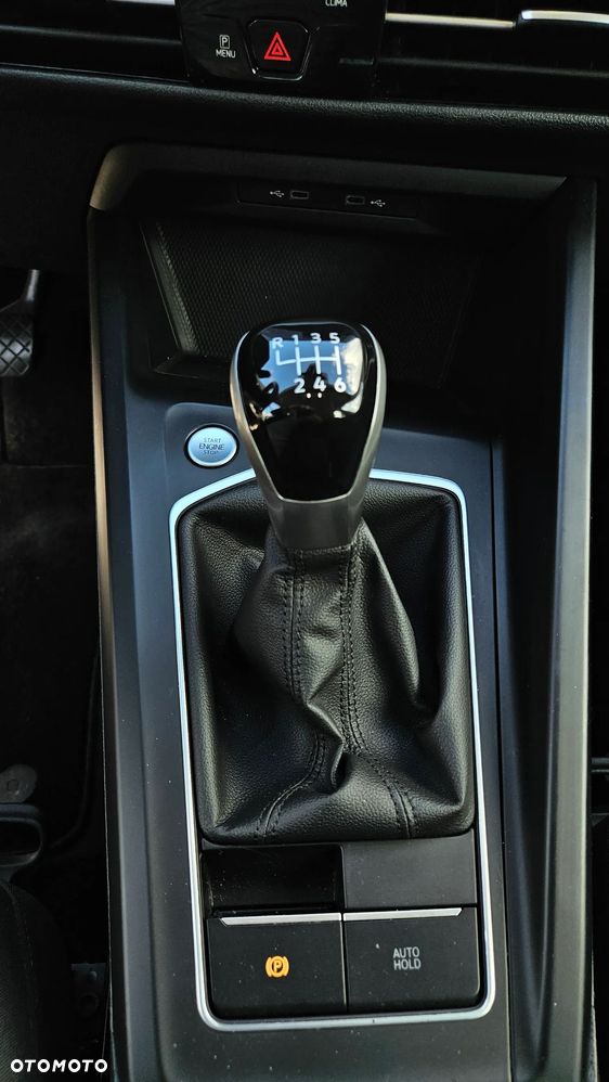 Volkswagen Golf 1.0 TSI Active - 25