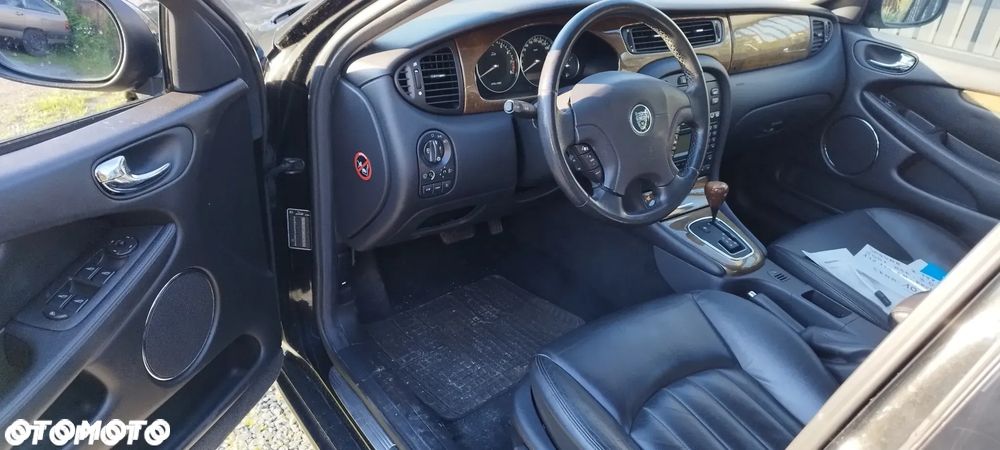 Jaguar X-Type - 3