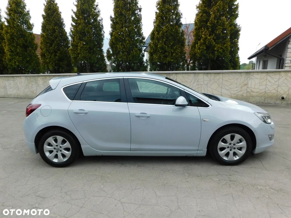 Opel Astra 1.4 Turbo Innovation - 4