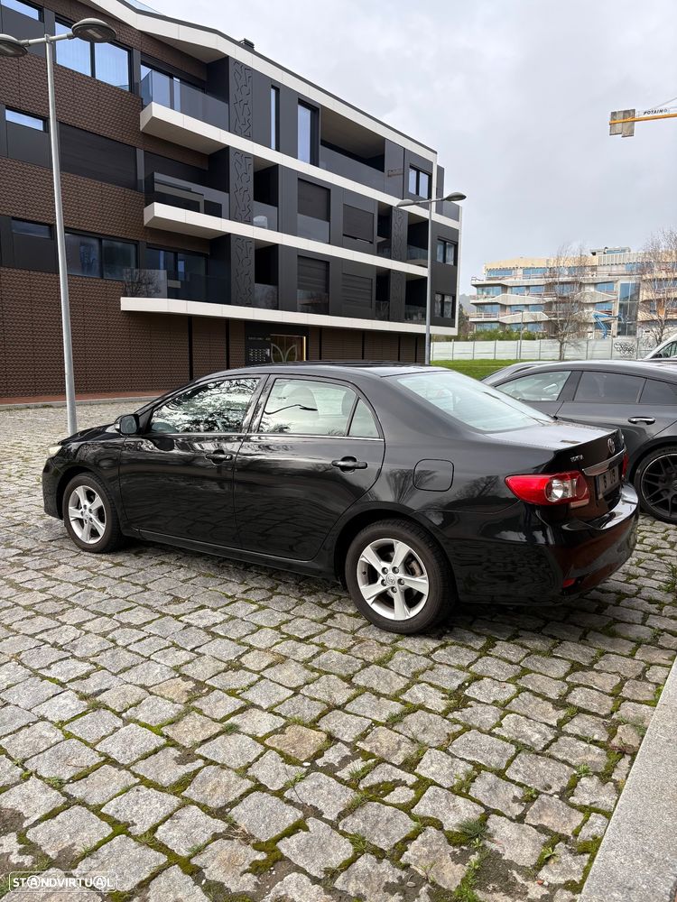 Toyota Corolla 1.4 D-4D Comfort+VSC - 3