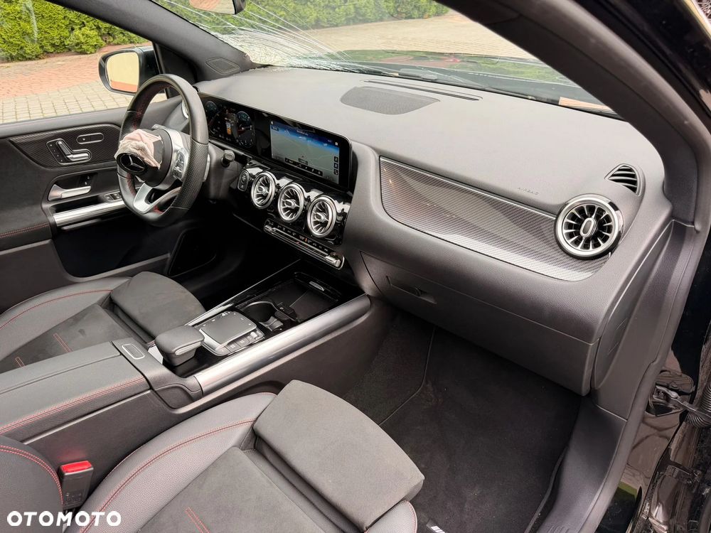Mercedes-Benz Klasa B 250 4-Matic AMG Line 7G-DCT - 15