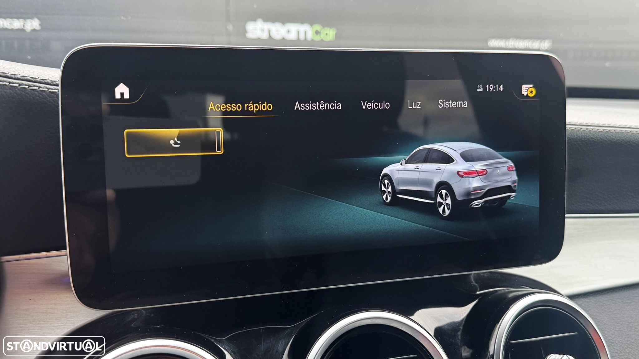 Mercedes-Benz GLC 300 Coupe de 4Matic 9G-TRONIC AMG Line Plus - 25