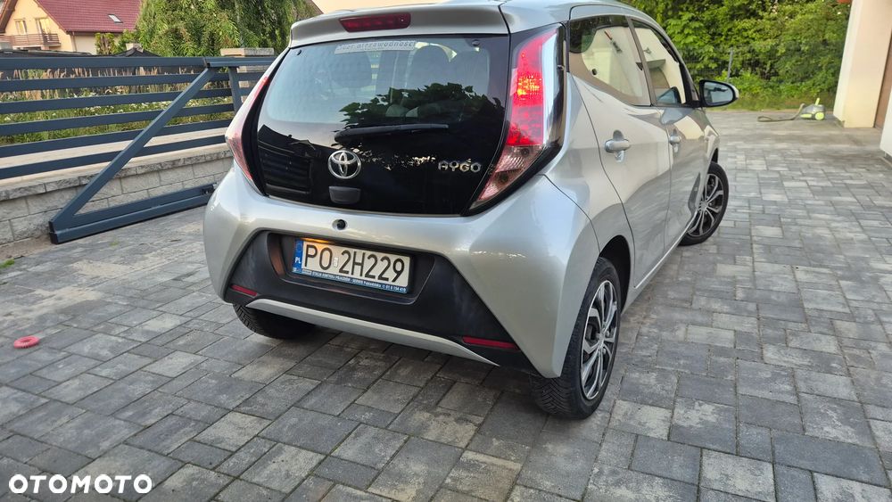 Toyota Aygo 1.0 VVT-i Sprint EU6 - 6