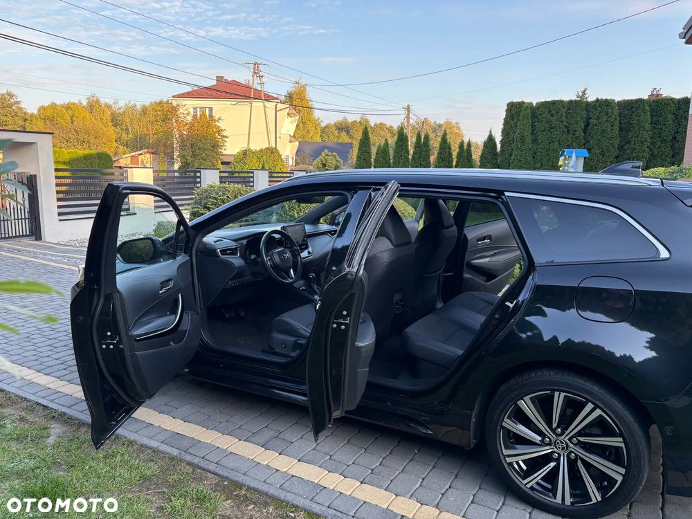 Toyota Corolla - 11