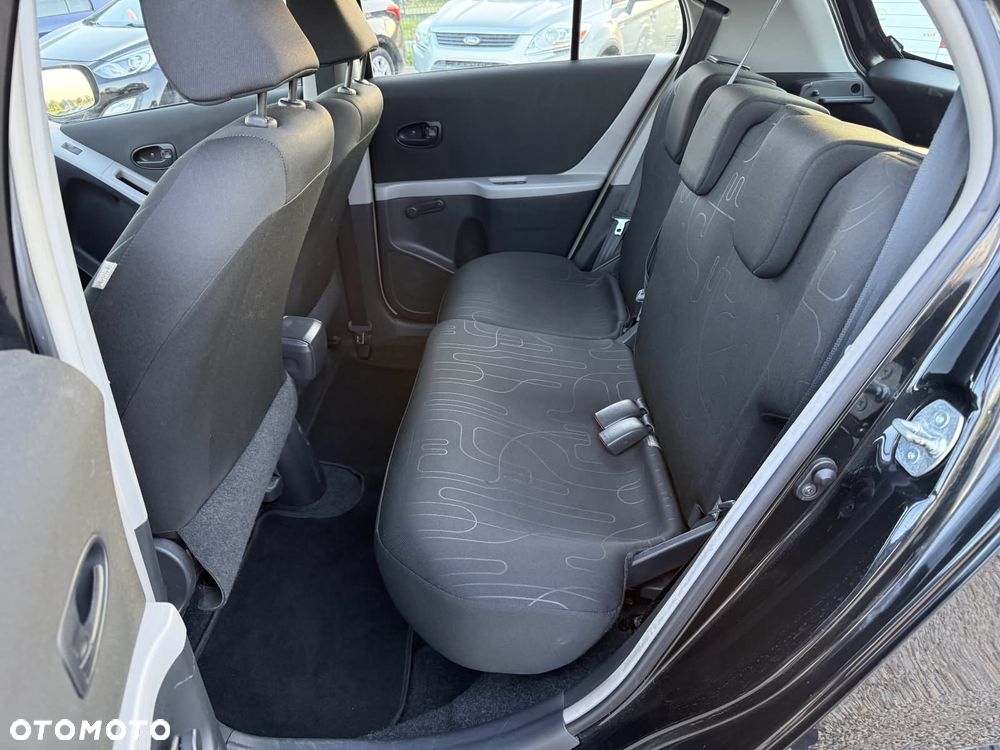 Toyota Yaris 1.0 VVT-i Cool - 17
